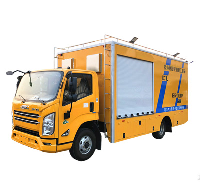 光固化管道修復車