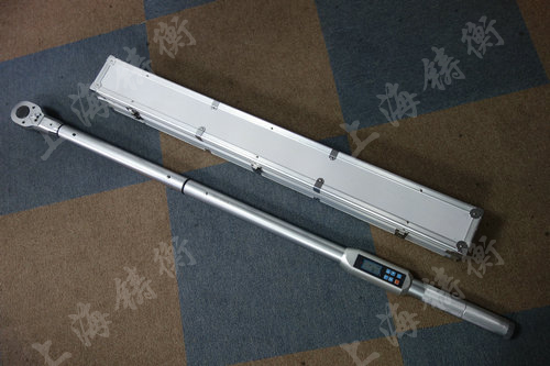 ���@Ť������