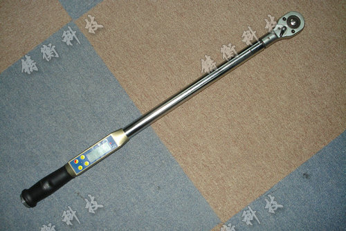 ���@Ť������